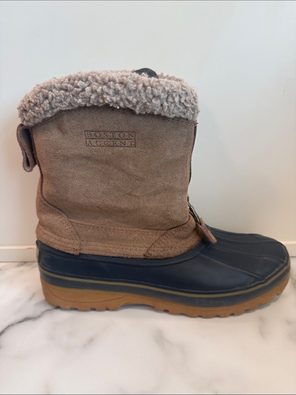 Boston Accent women's winter duck boot size 9